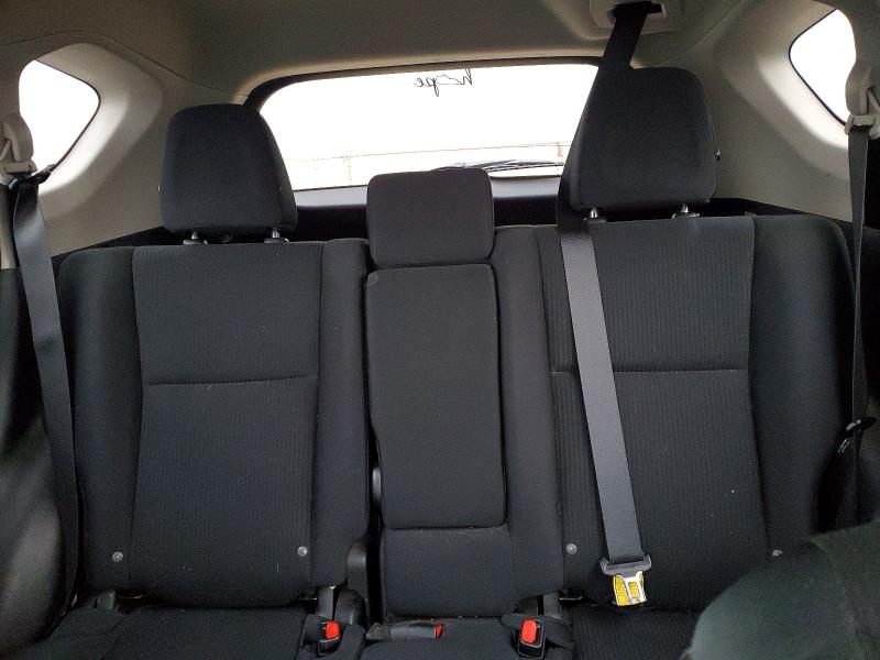 Photo 10 from auction – 2018 TOYOTA RAV4 LE with VIN 2T3BFREVXJW766413