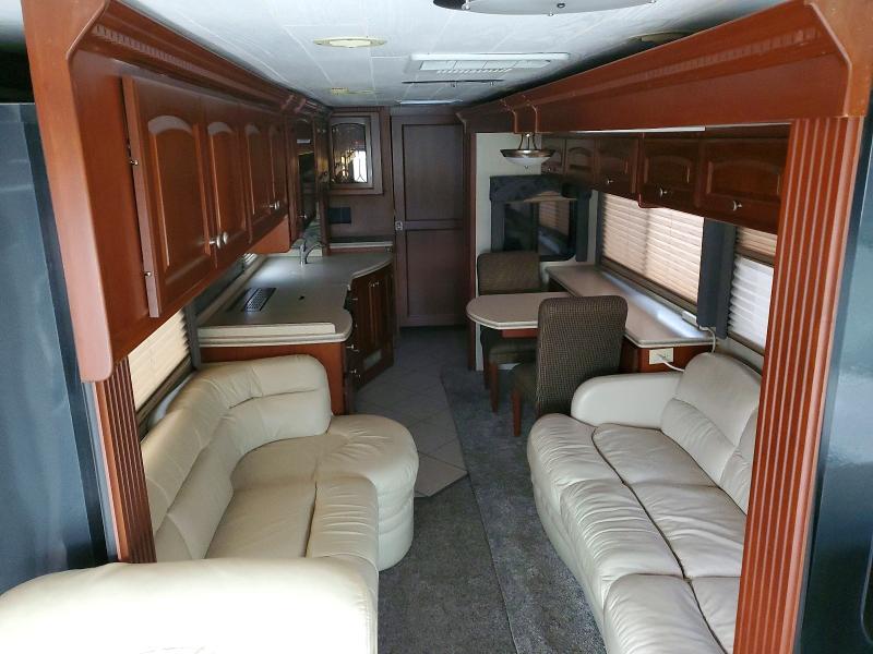 Photo 6 from auction – 2005 MAND MANDALAY with VIN 4UZABFDC25CV17520