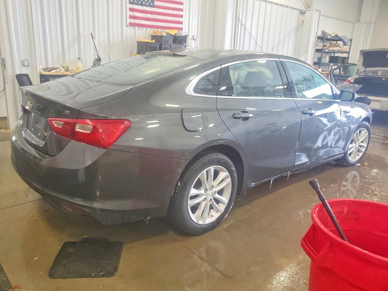 Photo 3 from auction – 2017 CHEVROLET MALIBU LT with VIN 1G1ZE5ST4HF136338