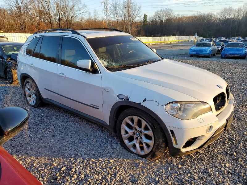 Zdjęcie 4 z aukcji – 2013 BMW X5 z VIN 5UXZV4C51D0B18315