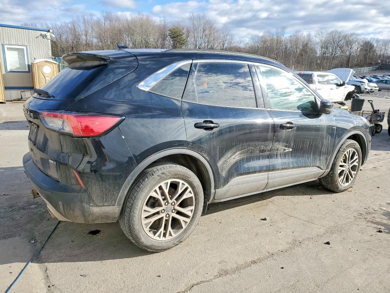 Photo 3 from auction – 2020 FORD ESCAPE SEL with VIN 1FMCU9H96LUA38057