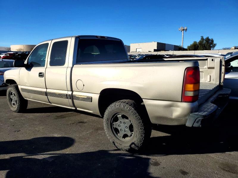Photo 2 from auction – 2002 CHEVROLET SILVERADO with VIN 2GCEC19V021422049