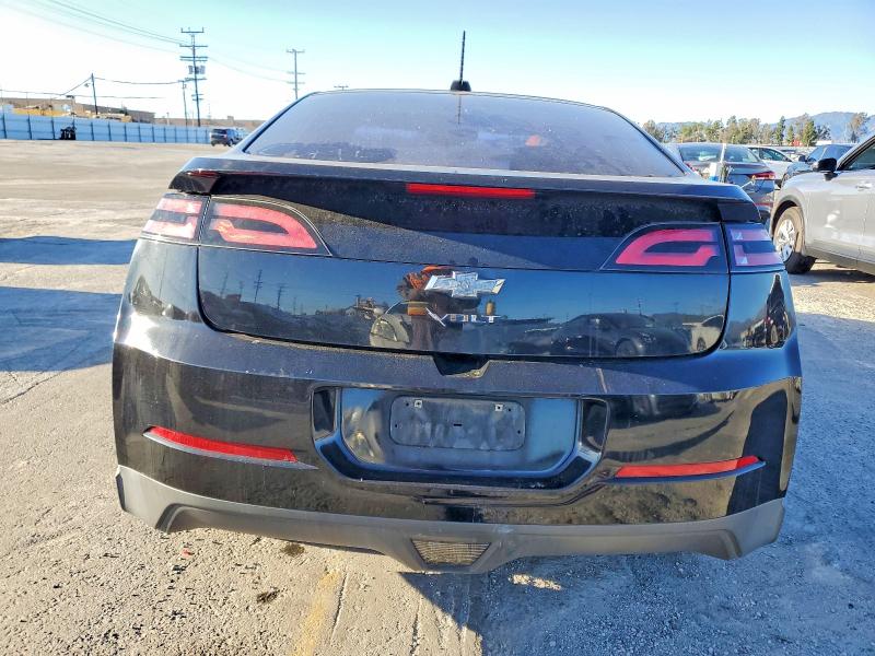 Photo 6 from auction – 2015 CHEVROLET VOLT with VIN 1G1RC6E41FU134362