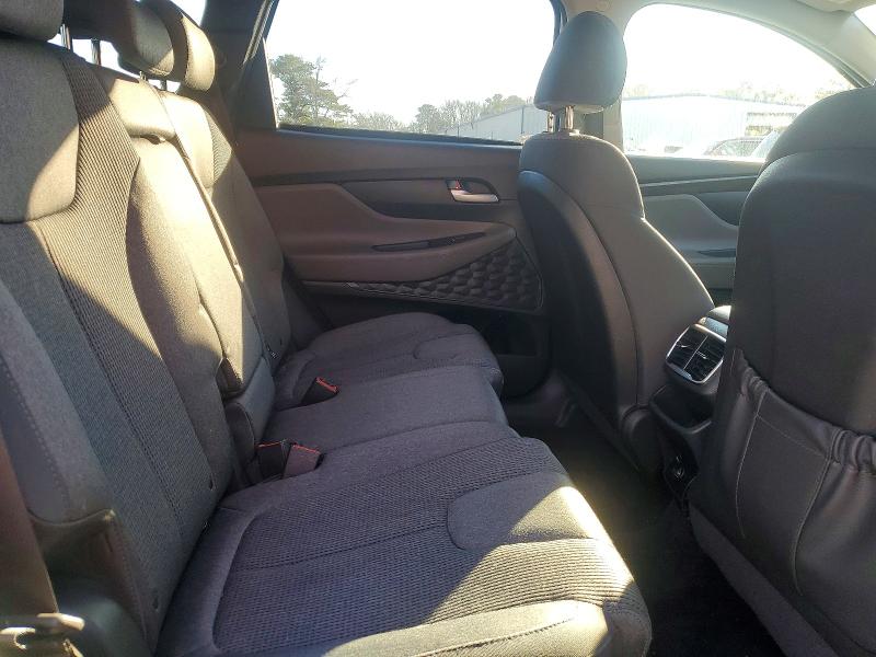 Photo 11 from auction – 2019 HYUNDAI SANTA FE S with VIN 5NMS23AD2KH128152