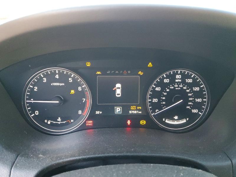 Photo 9 from auction – 2015 HYUNDAI GENESIS with VIN KMHGN4JF5FU022289
