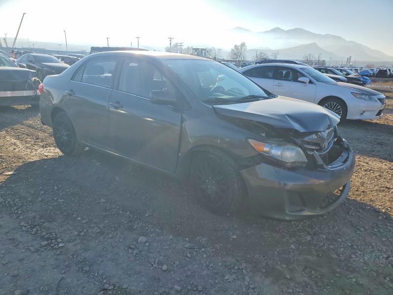 Photo 4 from auction – 2013 TOYOTA COROLLA with VIN 5YFBU4EE6DP196384