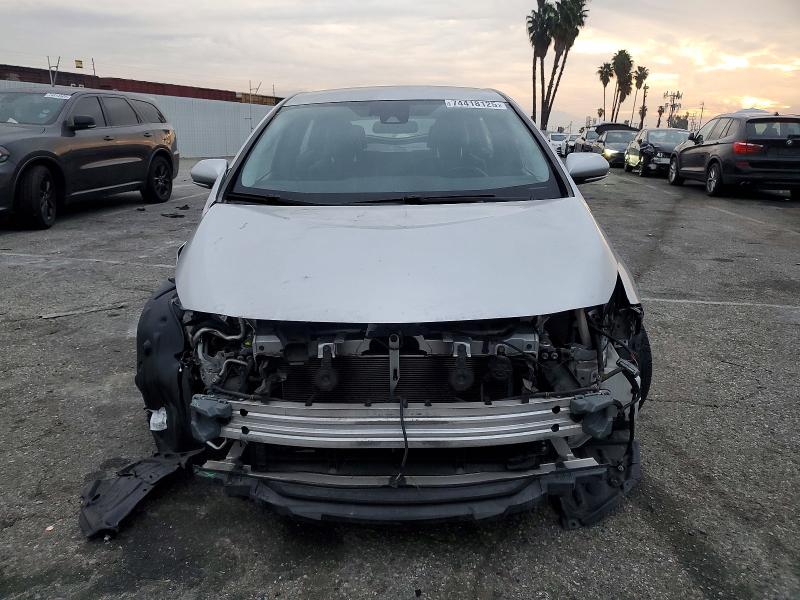 Photo 5 from auction – 2017 TOYOTA PRIUS PRIM with VIN JTDKARFP0H3060191