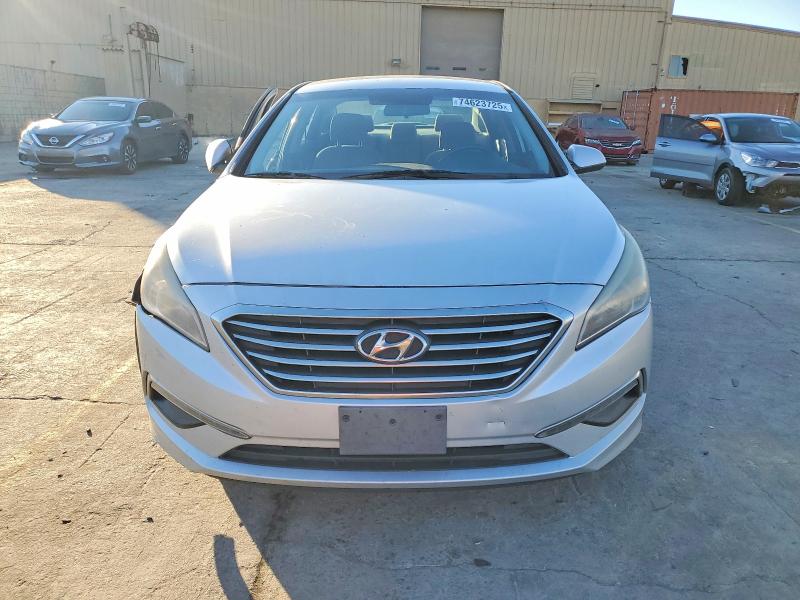 Photo 5 from auction – 2015 HYUNDAI SONATA SE with VIN 5NPE24AF9FH137542