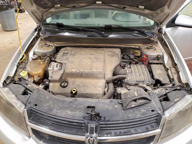Photo 11 from auction – 2008 DODGE AVENGER R/ with VIN 1B3LC76MX8N199081