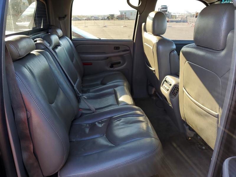 Photo 10 from auction – 2004 CHEVROLET AVALANCHE with VIN 3GNEC12T34G342027