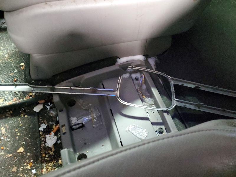 Photo 13 from auction – 2011 HONDA ODYSSEY with VIN 5FNRL5H69BB067690