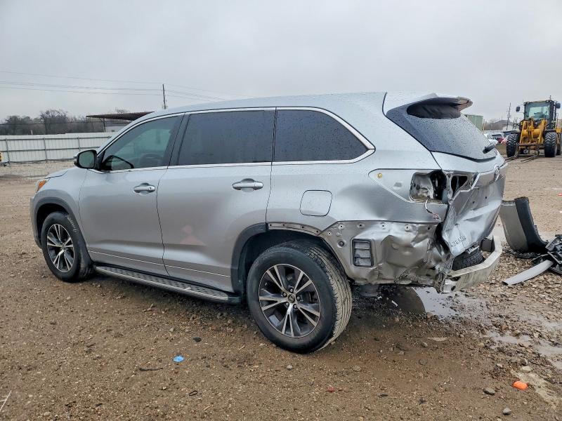 Photo 2 from auction – 2017 TOYOTA HIGHLANDER with VIN 5TDZARFH9HS031536