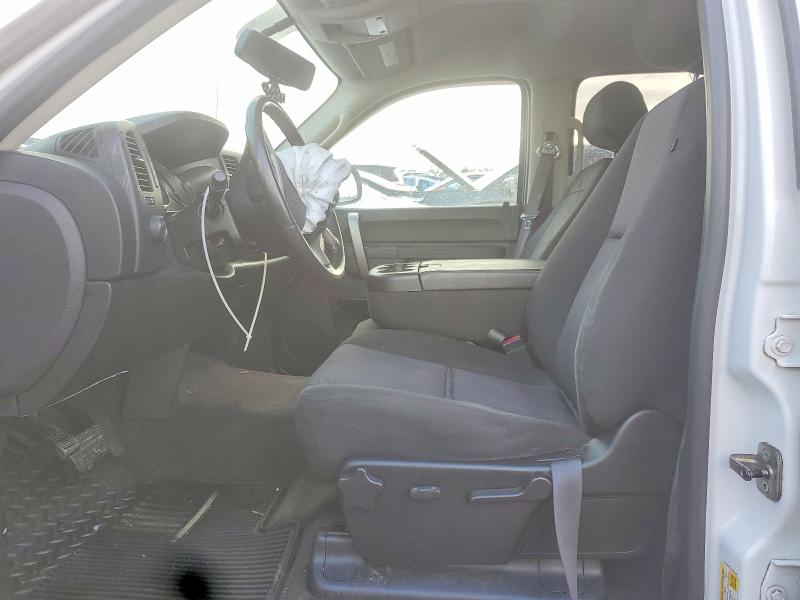 Photo 7 from auction – 2010 CHEVROLET SILVERADO with VIN 3GCRKSE37AG163449