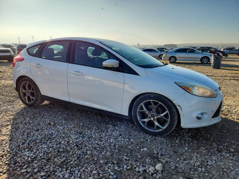 Photo 4 from auction – 2014 FORD FOCUS SE with VIN 1FADP3K2XEL337574