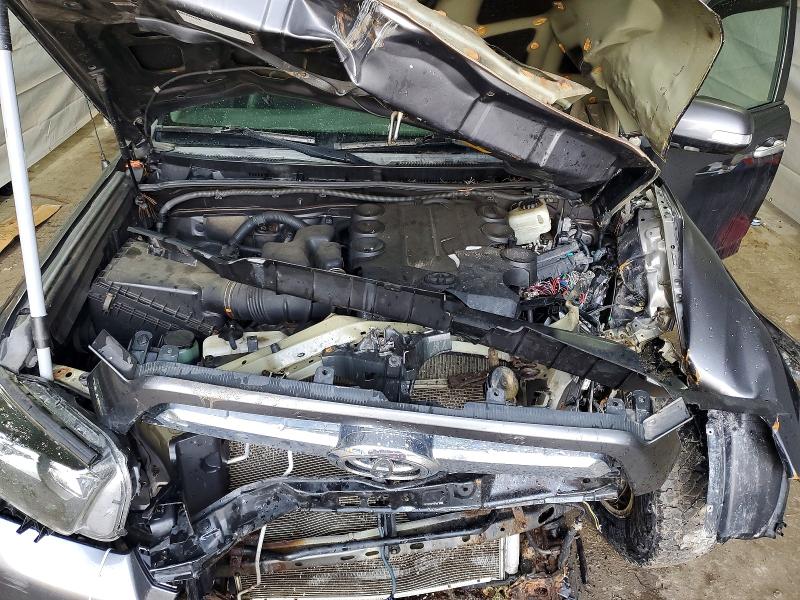 Photo 12 from auction – 2010 TOYOTA 4RUNNER SR with VIN JTEBU5JR9A5004958