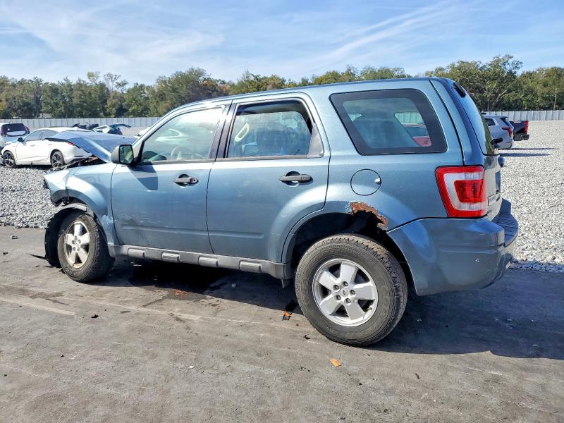 Photo 2 from auction – 2012 FORD ESCAPE XLS with VIN 1FMCU0C73CKA04414