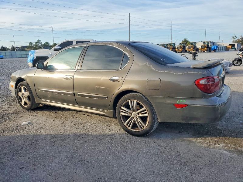 Photo 2 from auction – 2000 INFINITI I30 with VIN JNKCA31A7YT116467
