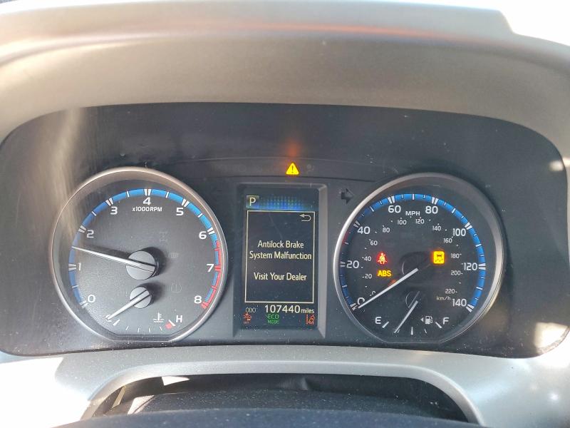 Photo 9 from auction – 2017 TOYOTA RAV4 LE with VIN 2T3ZFREV3HW396673