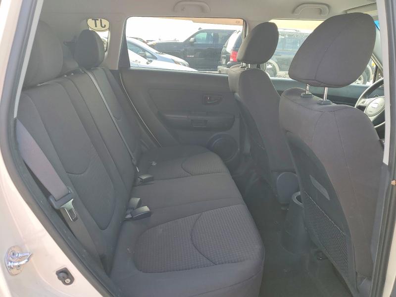 Photo 11 from auction – 2013 KIA SOUL with VIN KNDJT2A57D7763096