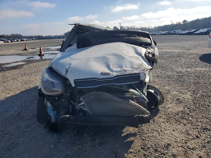 Photo 5 from auction – 2017 KIA SOUL with VIN KNDJN2A24H7436368