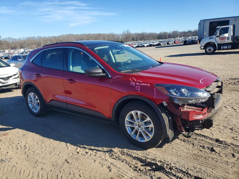 Photo 4 from auction – 2022 FORD ESCAPE SE with VIN 1FMCU0G61NUA60070