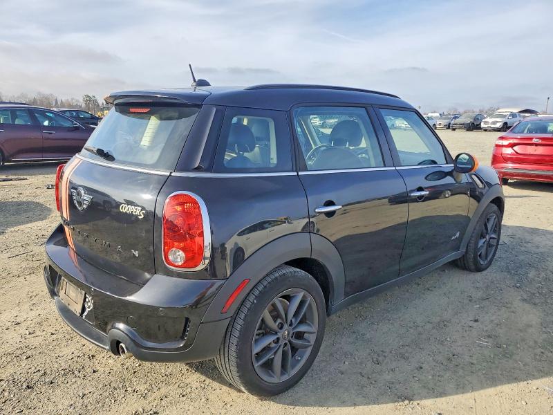 Photo 3 from auction – 2013 MINI COOPER S C with VIN WMWZC5C53DWP33291