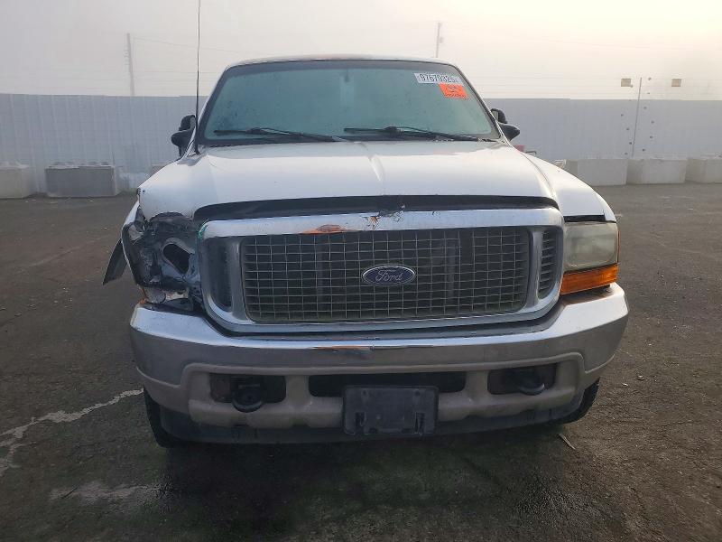 Photo 5 from auction – 2000 FORD EXCURSION with VIN 1FMNU43S9YED45875