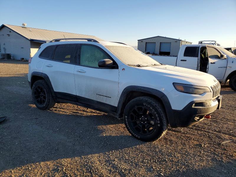 Photo 4 from auction – 2019 JEEP CHEROKEE T with VIN 1C4PJMBN3KD131995