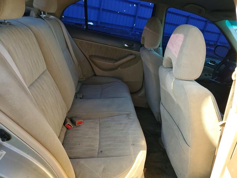 Photo 10 from auction – 2004 HONDA CIVIC LX with VIN 2HGES16544H606901