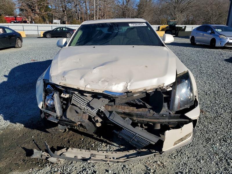 Foto 5 de la subasta – 2009 CADILLAC CTS con VIN 1G6DF577X90111056