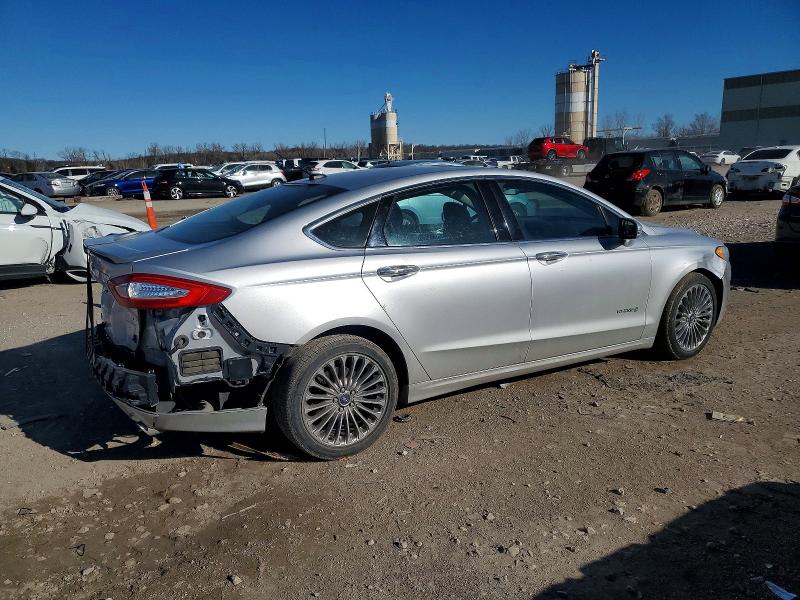 Photo 3 from auction – 2013 FORD FUSION TIT with VIN 3FA6P0RU5DR351977