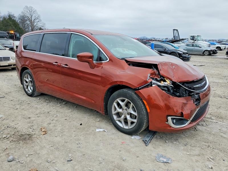 Photo 4 from auction – 2018 CHRYSLER PACIFICA T with VIN 2C4RC1FGXJR271423