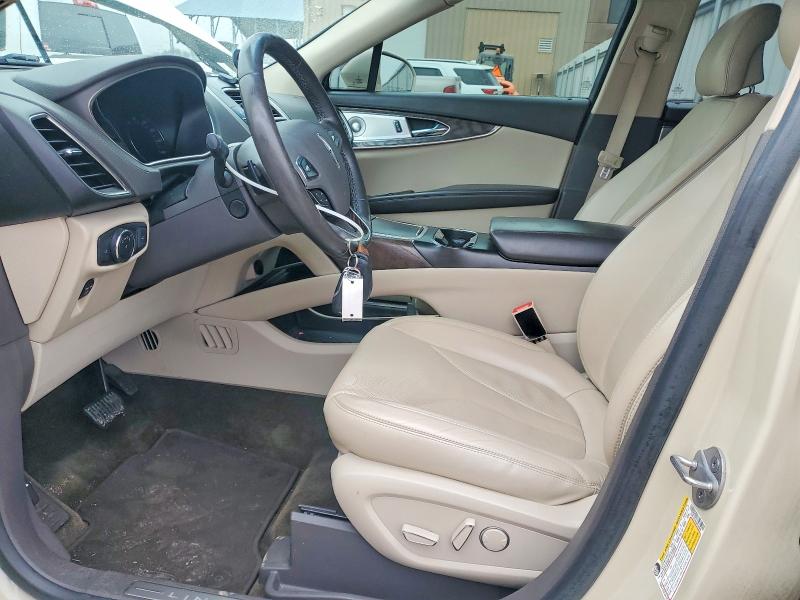 Photo 7 from auction – 2016 LINCOLN MKX RESERV with VIN 2LMTJ8LRXGBL38565