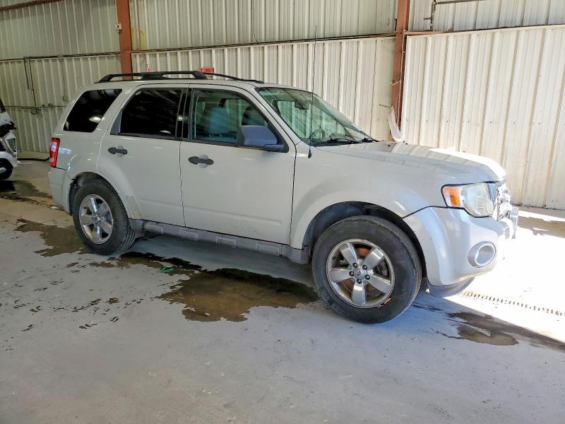 Photo 4 from auction – 2009 FORD ESCAPE with VIN 1FMCU03G09KA80102