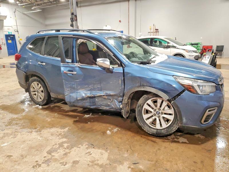 Photo 4 from auction – 2019 SUBARU FORESTER T with VIN JF2SKEWC3KH452399