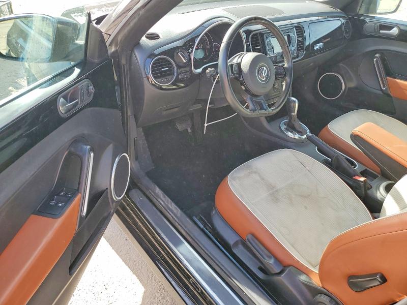 Photo 8 from auction – 2015 VOLKSWAGEN BEETLE with VIN 3VW517AT7FM818302