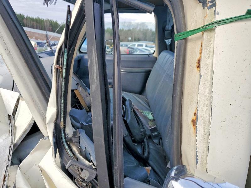 Photo 7 from auction – 1990 FORD F150 with VIN 1FTEF14Y4LNA86950