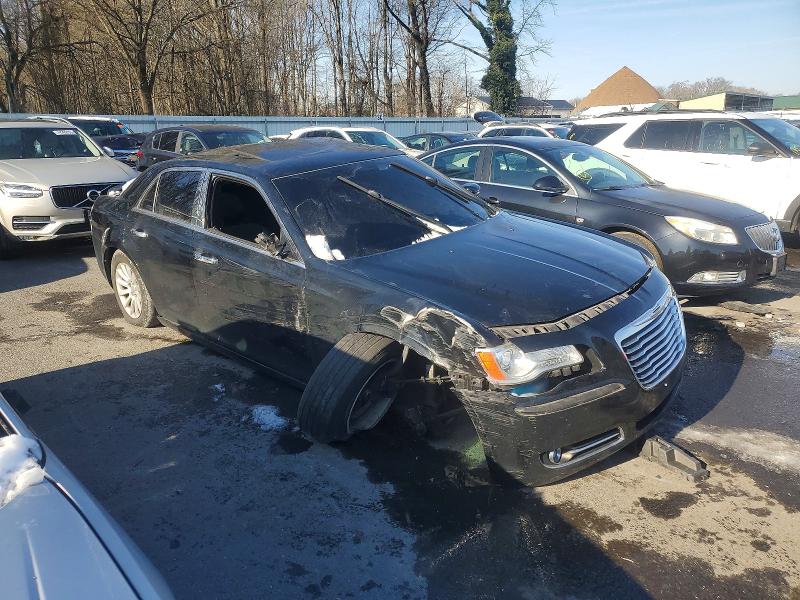 Foto 4 de la subasta – 2013 CHRYSLER 300 con VIN 2C3CCAAG9DH644317
