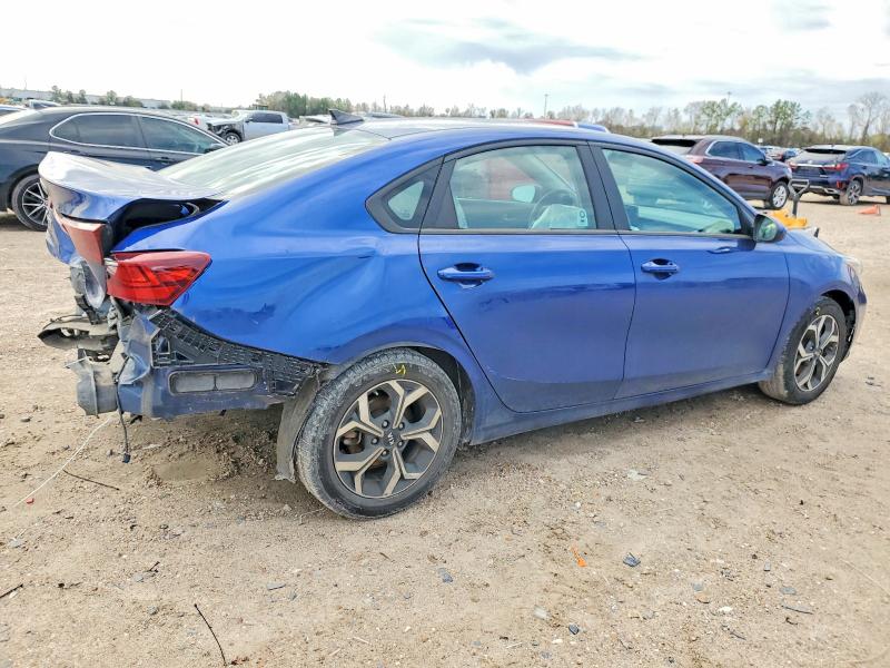 Photo 3 from auction – 2021 KIA FORTE with VIN 3KPF24AD1ME317392