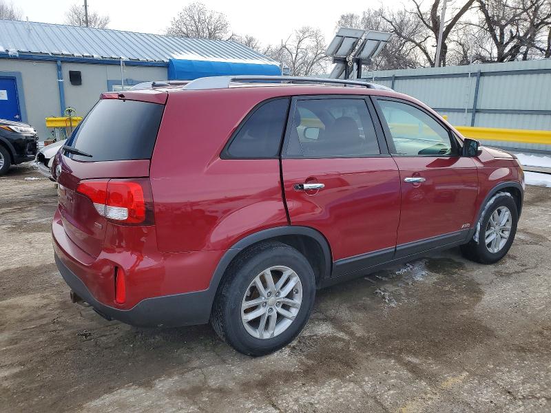 Photo 3 from auction – 2014 KIA SORENTO LX with VIN 5XYKTDA69EG443775