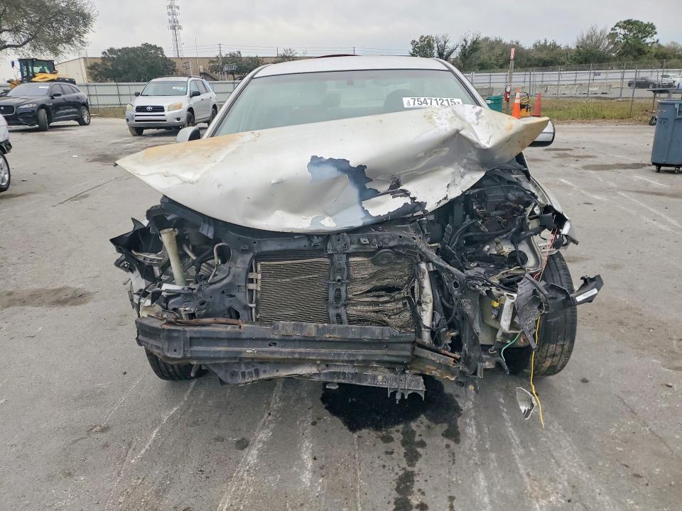 Photo 5 from auction – 2013 KIA FORTE with VIN KNAFU4A22D5728611