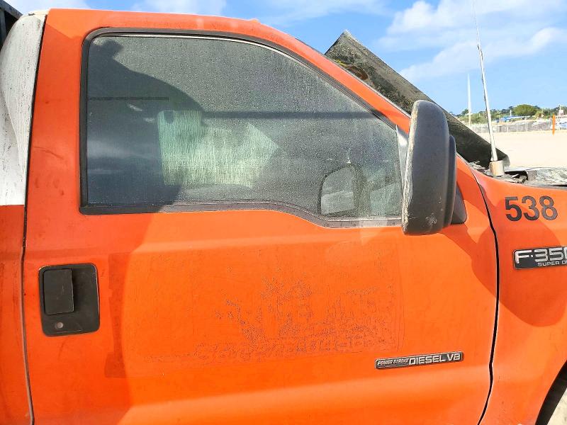 Photo 10 from auction – 2000 FORD F350 SUPER with VIN 1FDWF36FXYEC58610