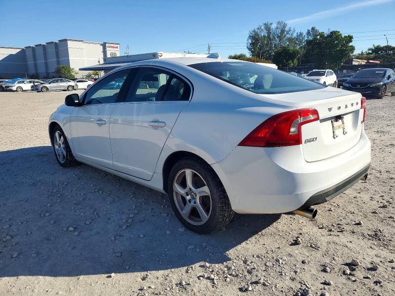 Photo 2 from auction – 2012 VOLVO S60 with VIN YV1622FS1C2054368