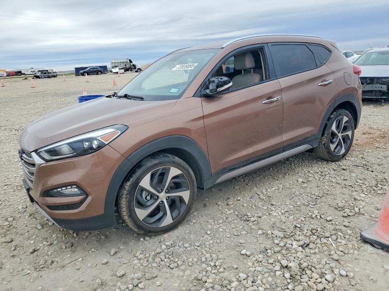 HYUNDAI TUCSON LIM 2017 with VIN KM8J33A28HU352613 - Photo from auction
