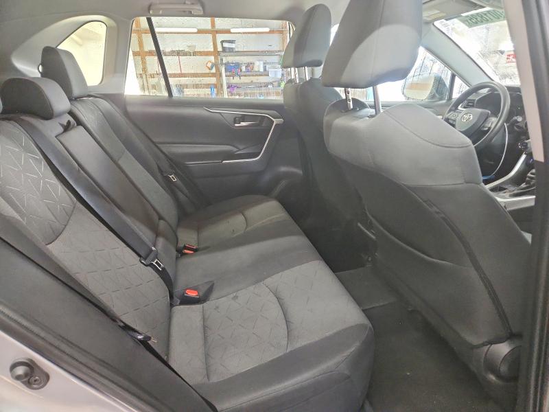 Photo 11 from auction – 2020 TOYOTA RAV4 XLE with VIN 2T3W1RFV6LC052149