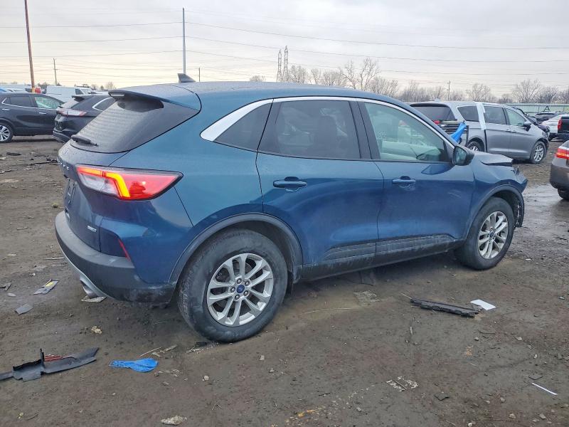 Photo 3 from auction – 2020 FORD ESCAPE SE with VIN 1FMCU9G67LUC25332