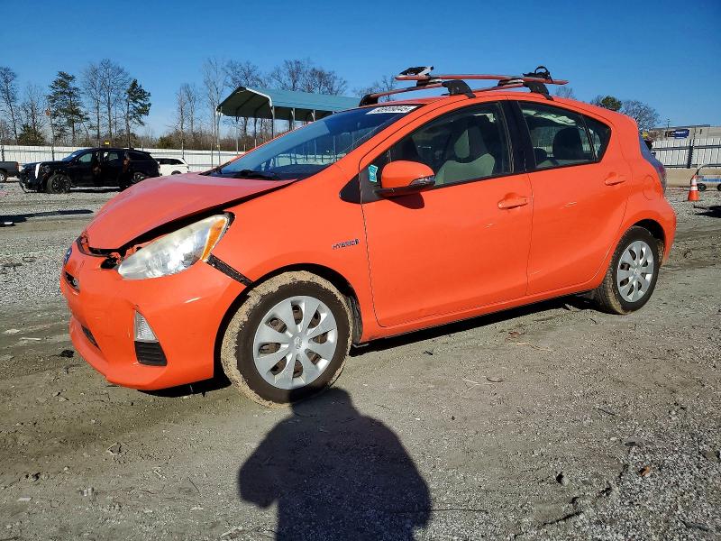 Photo 1 from auction – 2013 TOYOTA PRIUS C with VIN JTDKDTB33D1047738