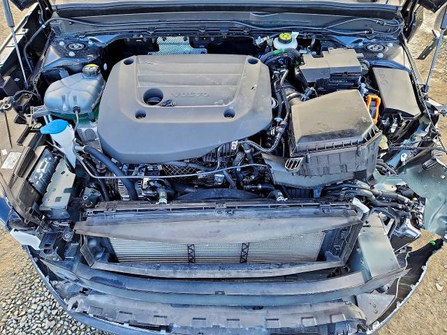 Photo 12 from auction – 2025 VOLVO XC40 PLUS with VIN YV4L12UE4S2505278