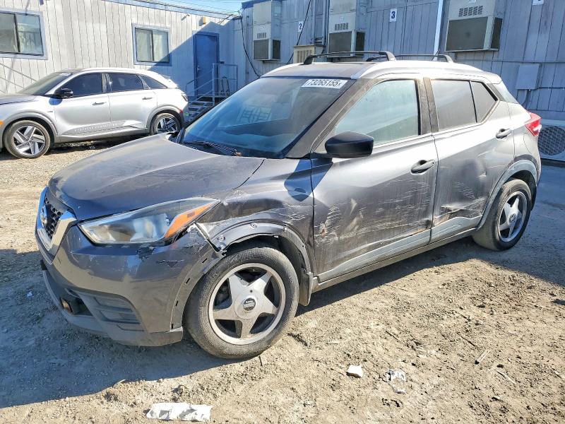 NISSAN KICKS S 2019 with VIN 3N1CP5CU3KL506533 - Photo from auction