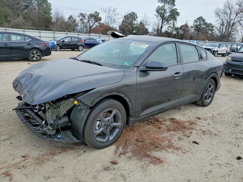 KIA K4 2025 with VIN 3KPFT4DE1SE220885 - Photo from auction